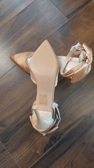 Официални обувки