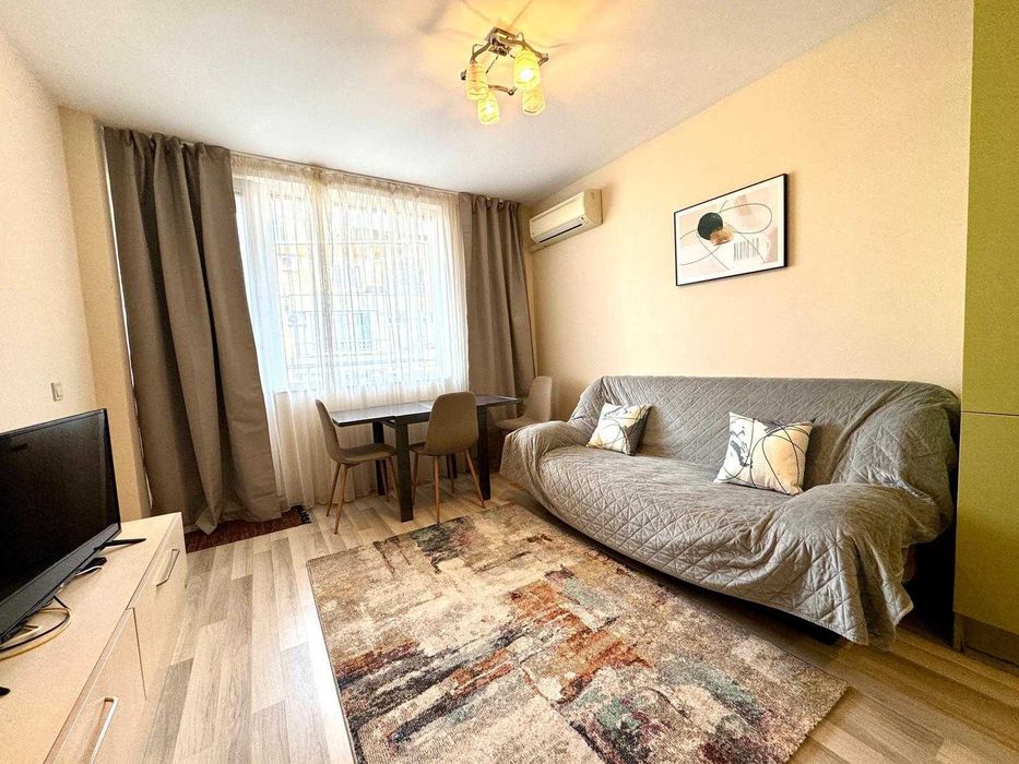 Дава се под наем Двустаен апартамент в Бургас, Лазур - 55 кв.м за 459 € - Снимка #11