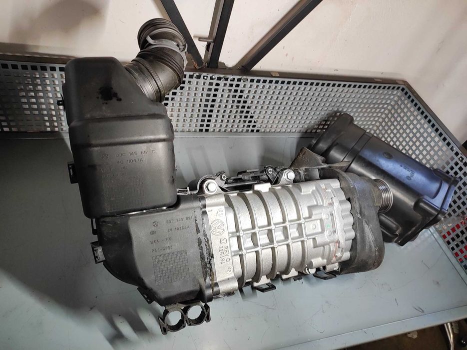 Compresor volkswagen vw 1.4 TSI cod 03c145601b