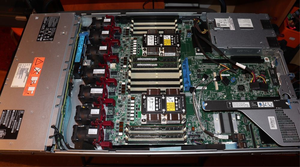 Server HPE DL360 Gen 10 4LFF 24 Cores 128Gb SATA 1000W 10/25Gb