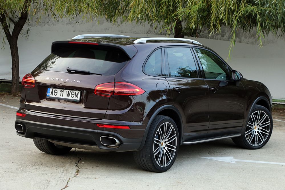 Porsche Cayenne Platinum Edition