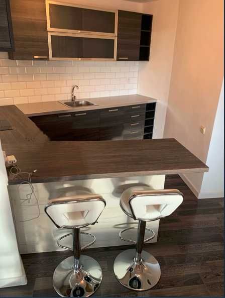 Продава се Тристаен апартамент в София, Надежда 2 - 100 кв.м за 2500 €/кв.м - Снимка #2