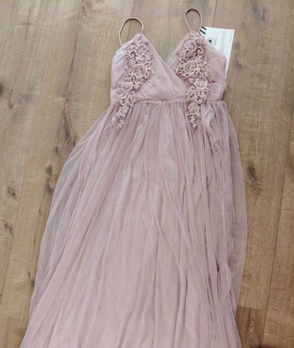 Официална рокля Trendyol original нова