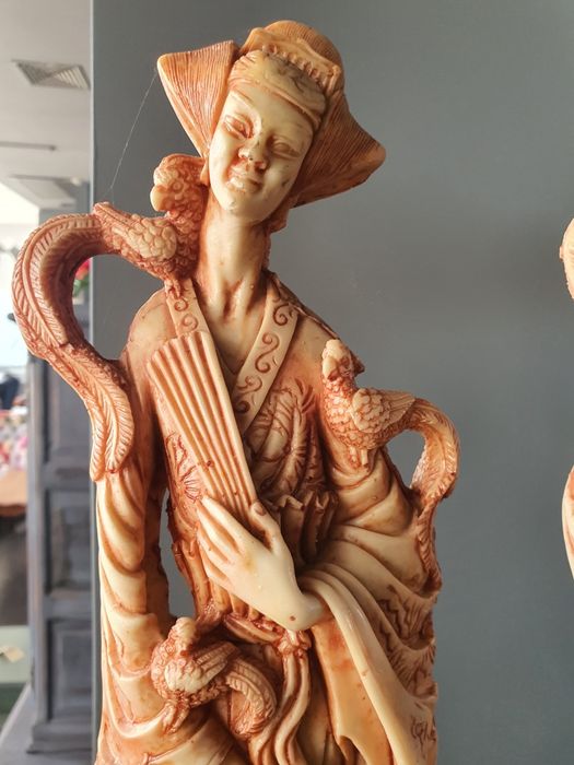 Лот от 2 статуетки в Отлично състояние !