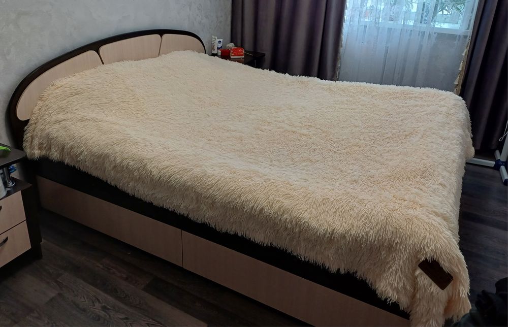 Спальний гарнитур