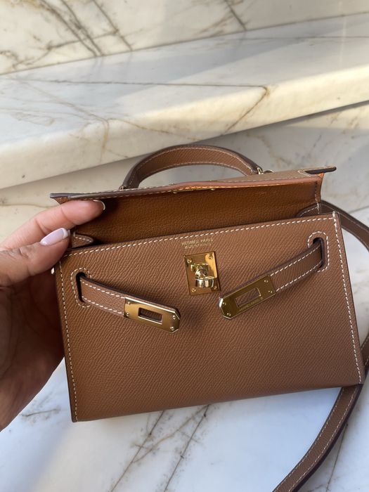 Hermes mini kelly чанта в кемъл цвят промо цена