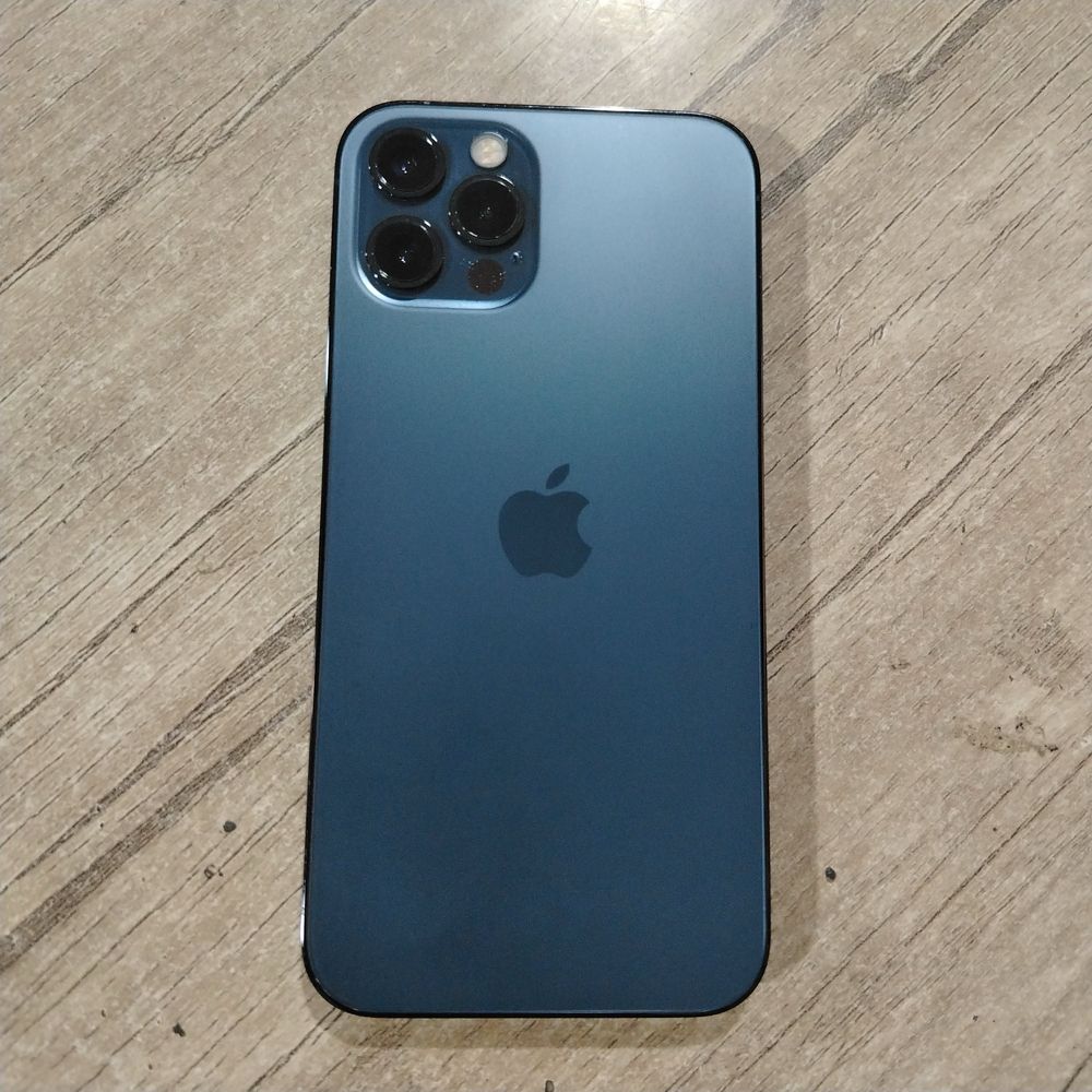 Iphone 12 pro 256/75 hamma joyi arginal garantiya tel