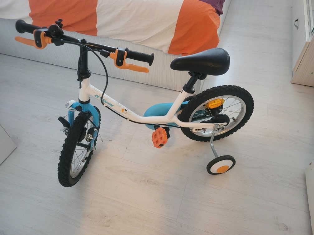 Vând bicicleta B'TWIN copii 4-6 ani!
