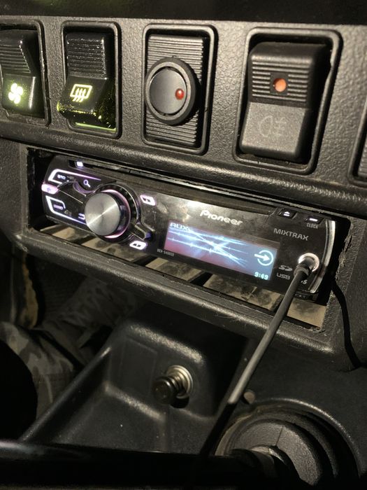 продам магнитофон магнитолла pioneer дельфин оригинал