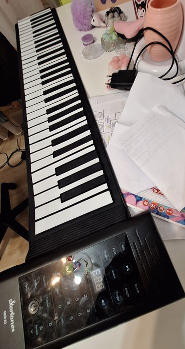 Vand Pian Startonex MKR62,stare de functionare/aspect ca nou