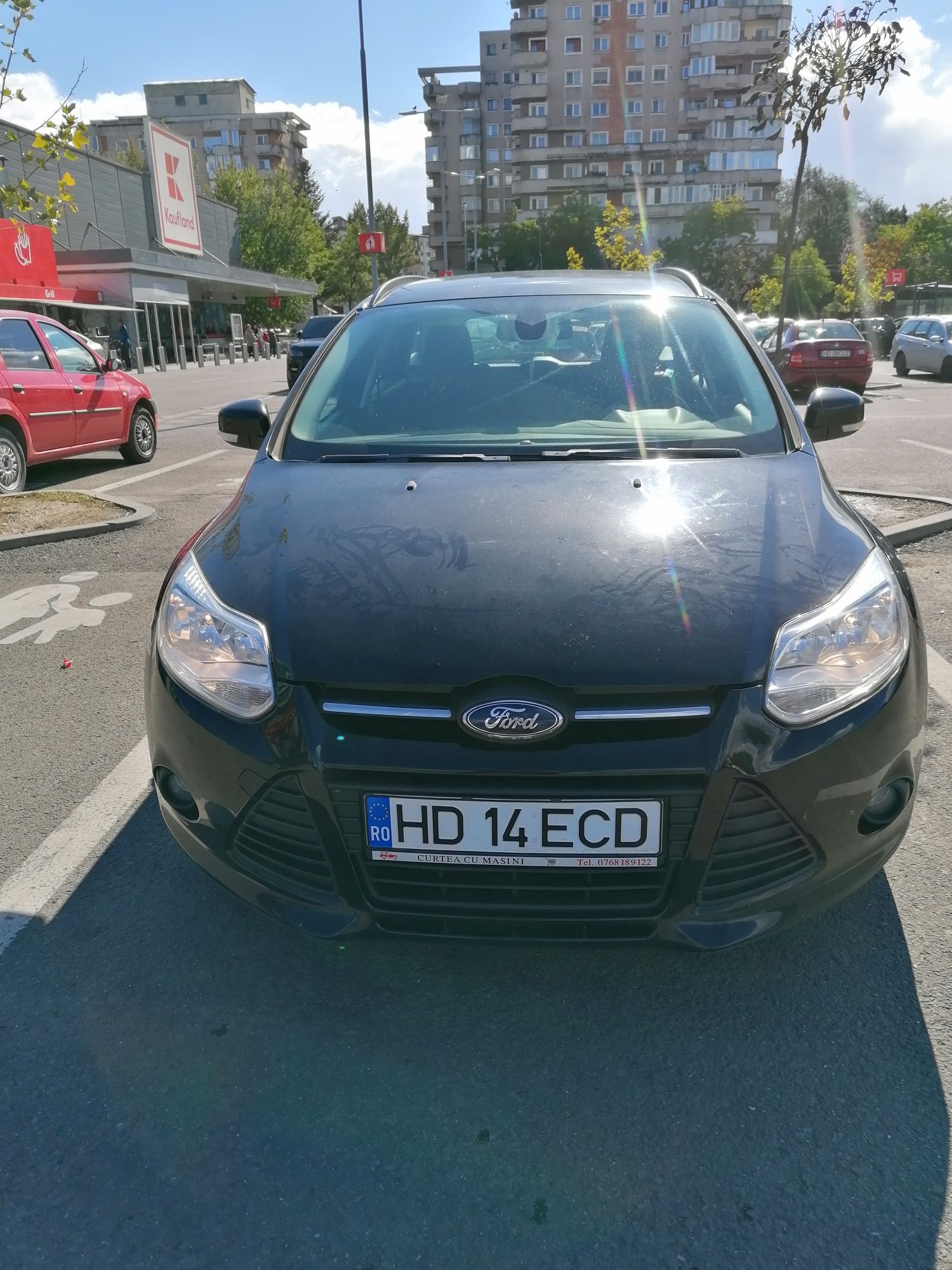 Vănd Ford focus 1.6 tdi an fabricație 2013