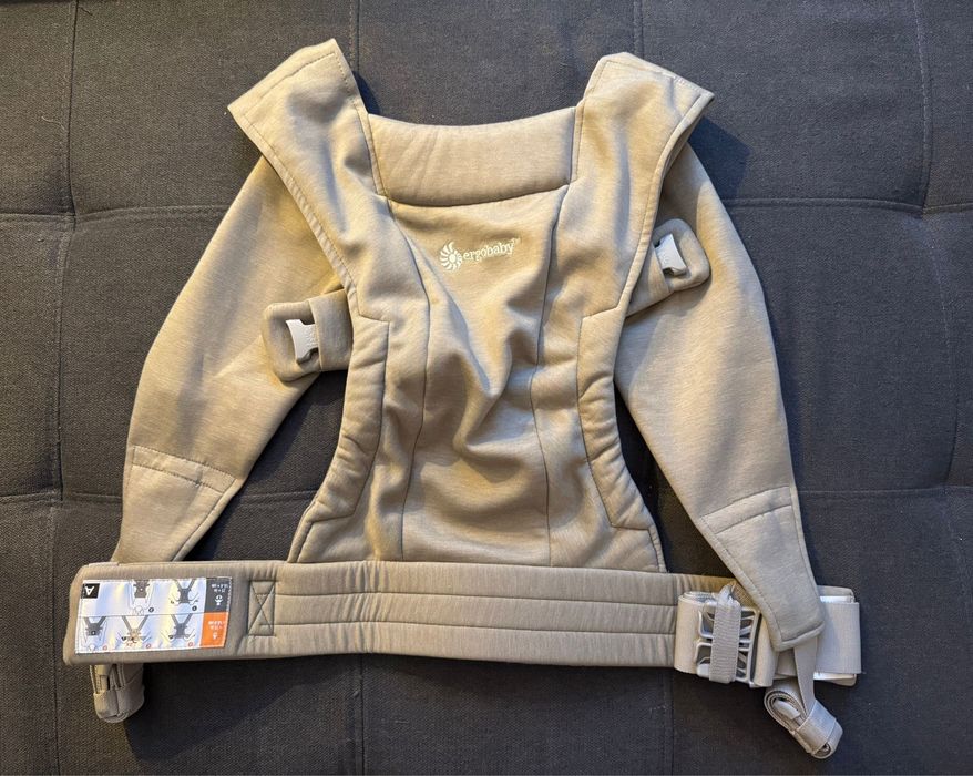 Marsupiu Ergobaby Carrier