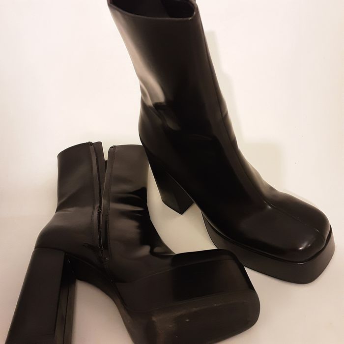 Ghete nr 41 Zara