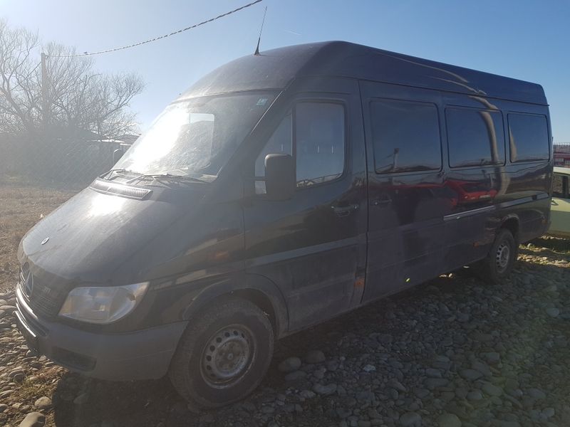 Dezmembram Mercedes Sprinter 311