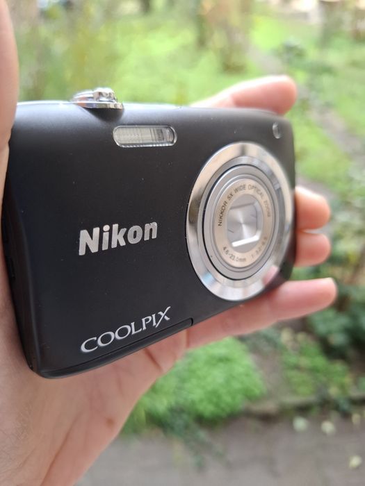 Компактен дигитален фотоапарат Nikon Coolpix L100