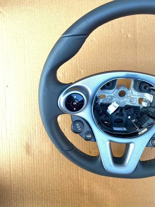 Volan nou piele Smart Forfour 453 comenzi nou original Smart 2014+
