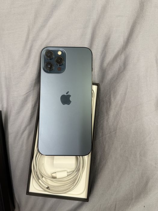 iphone 12 pro max 128 GB перфектен
