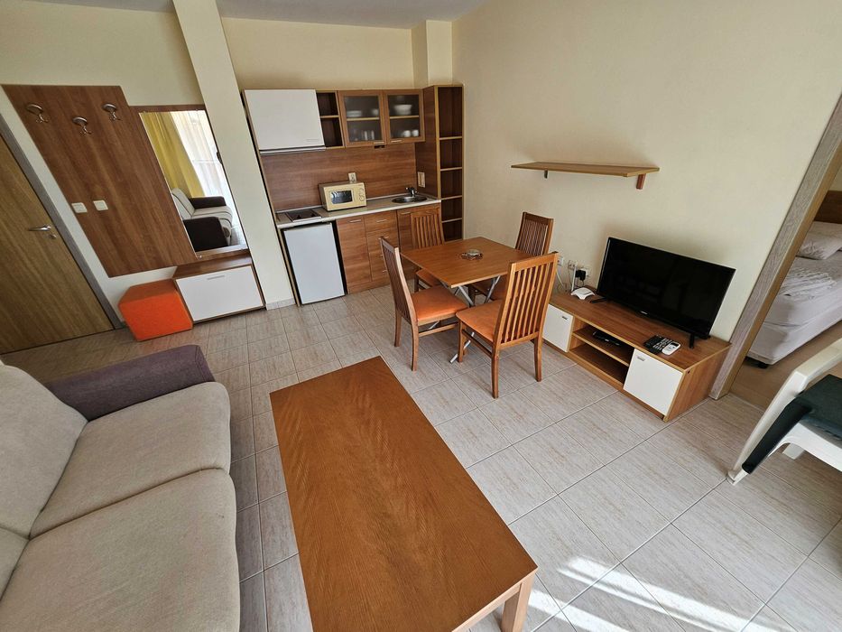 Продава се Тристаен апартамент в к.к. Слънчев бряг - 86 кв.м за 1105 €/кв.м - Снимка #3