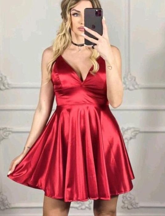 Рокля цвят Бордо-сатен