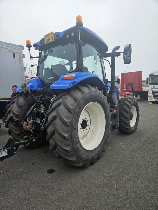 Tractor New Holland