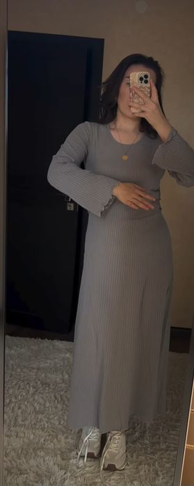 Продам платье новое