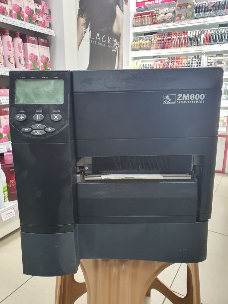 Индустриален термотрансферен етикетен принтер Zebra Zm600
Може да печа