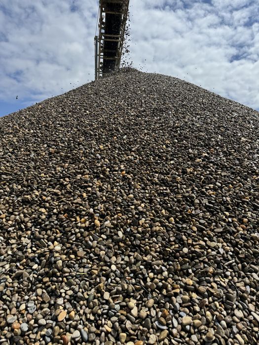 Vând pietris, nisip, sort, pământ