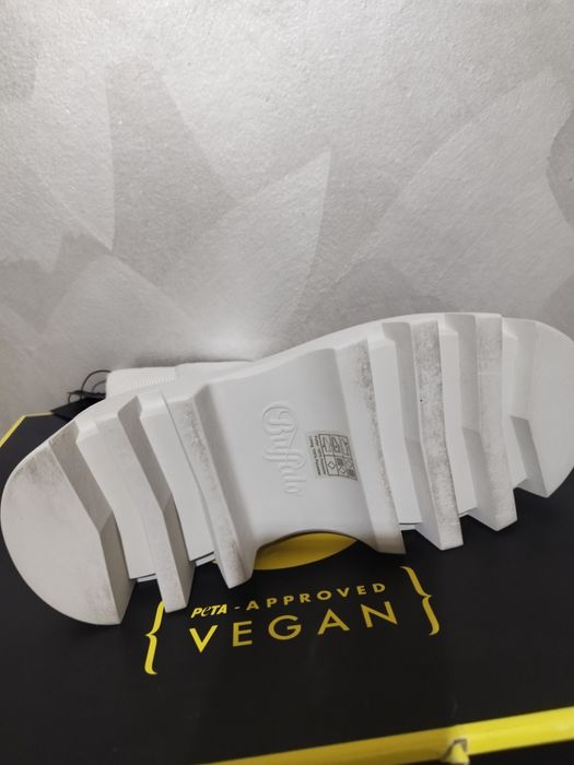 Bocanci(cizme) femei buffalo