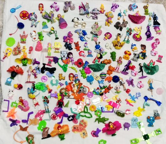 Коллекция Киндер игрушки и пони 5000