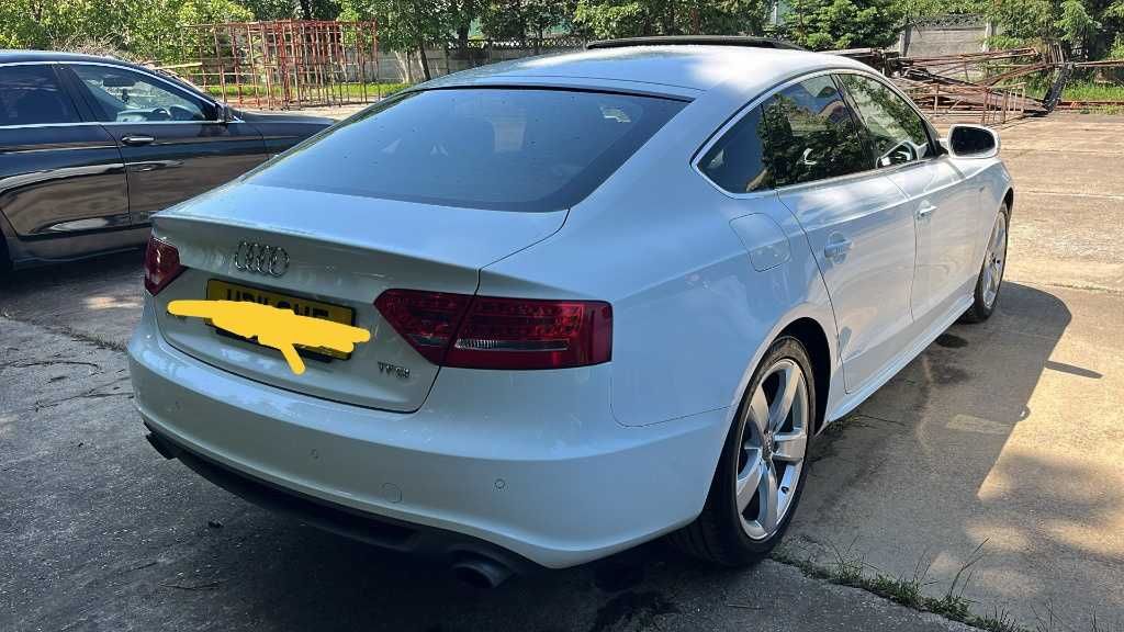 Dezmembram Audi A5 2.0 TFSI An 2012
Cod motor CDNC