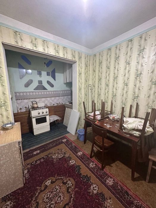 Ижарага 1/9/9 Кадышева базар 1 комнатная срочно в аренду 1 хонали