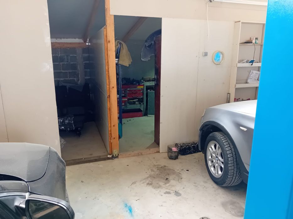 Дава се под наем Гараж / Паркомясто в Асеновград - 115 кв.м за 867 € - Снимка #7