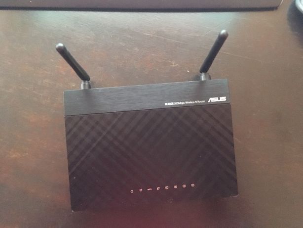Router Asus N300 RT-N12E