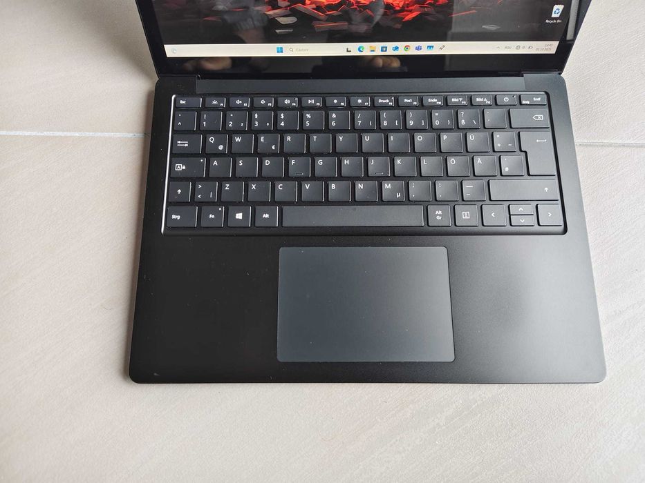 Laptop Super Slim Touchscreen 13.5" Surface 3 i5 gen 10 Metal Tableta