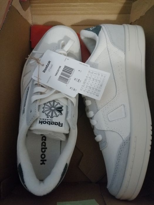 Adidasi Reebok nr 43 albi noi