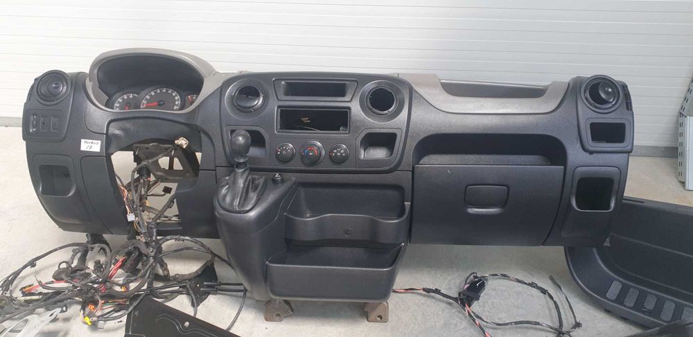 Kit schimbare volan pe stanga pentru Renault Master / Opel Movano 2.3