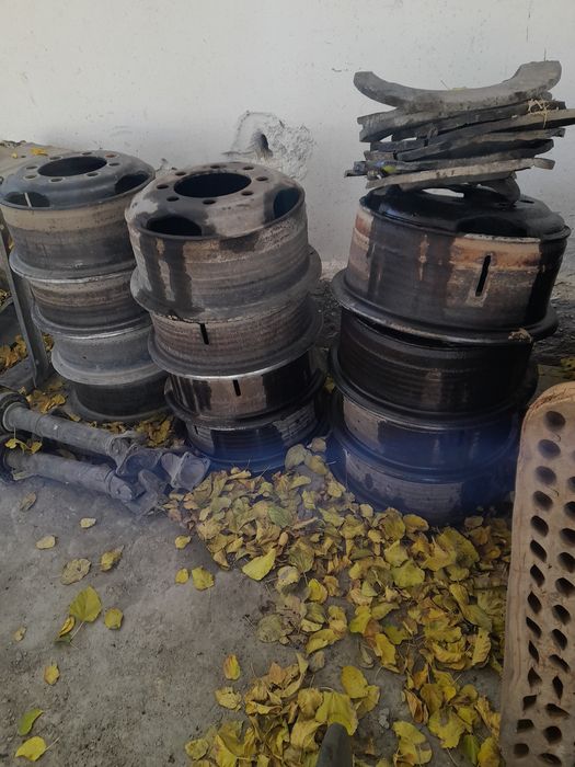 Зил запчастлар сотилади