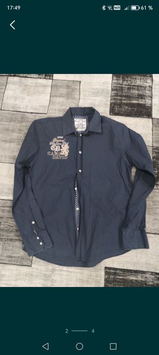 Vând cămăși Camp David.