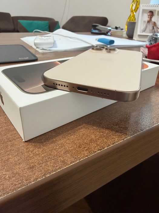 iPhone 16 Pro Max, 256GB, Desert Titanium