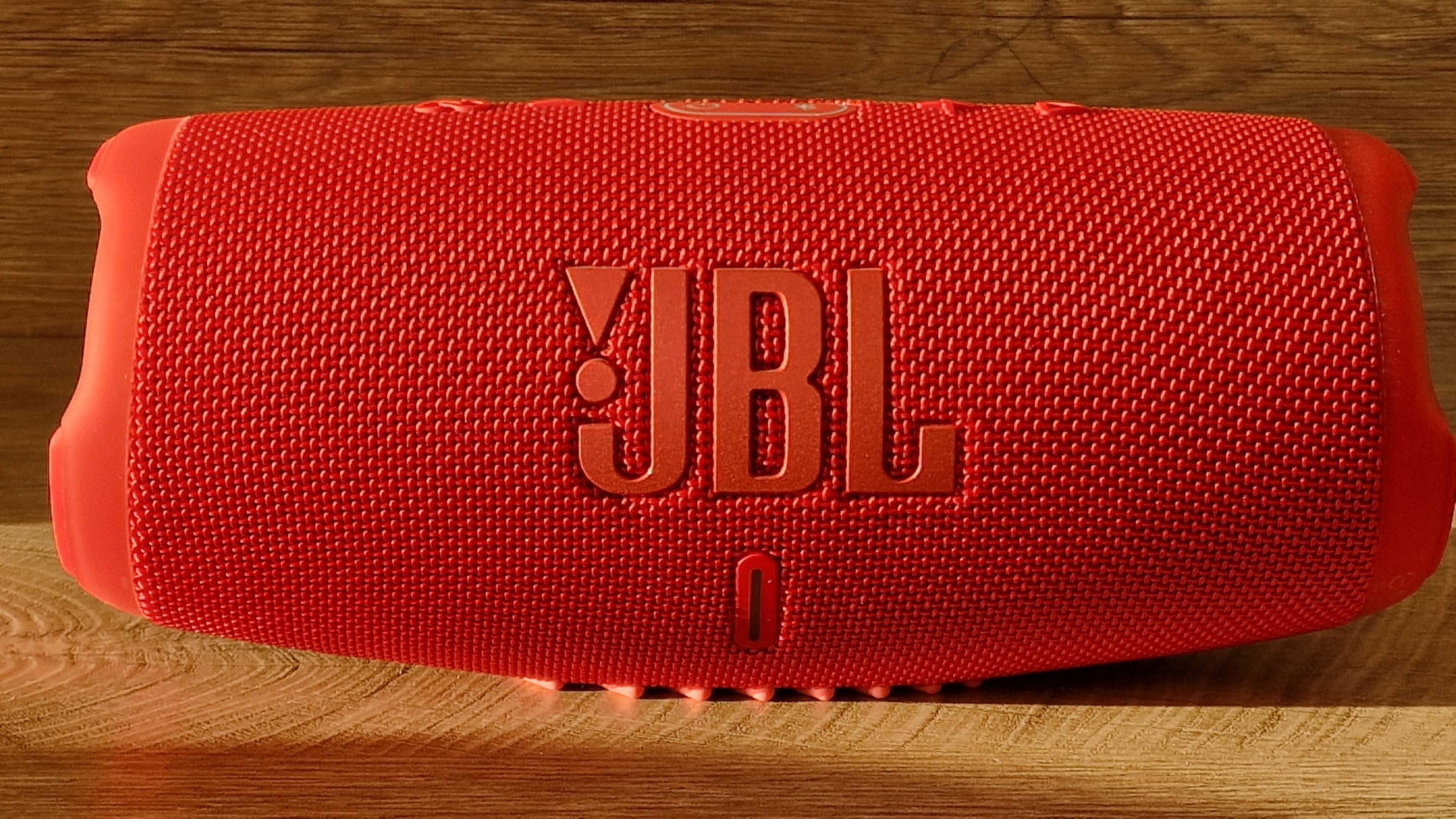 JBL Charge 5, Оригинал, като нова.