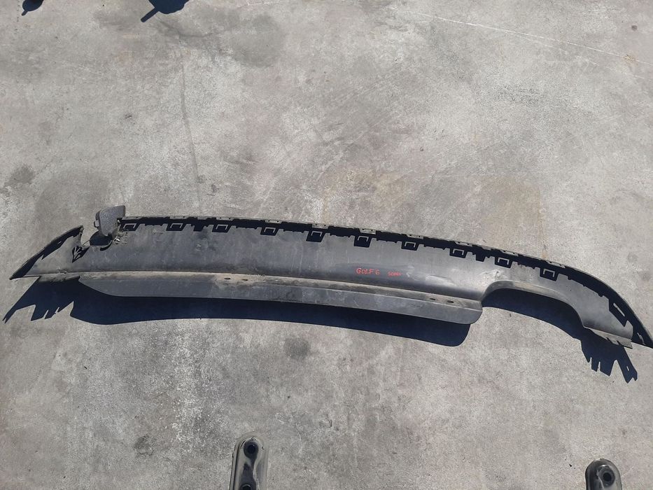 scut bara spate  vw golf 6 5k6807521m