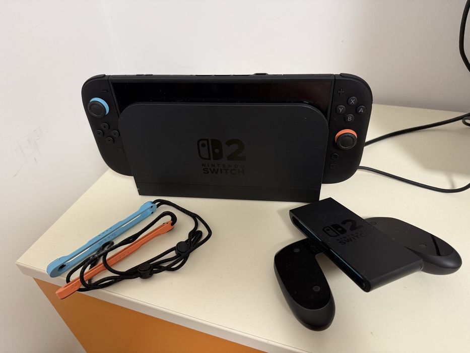 Nintendo Switch 2, ca nou + husa originala