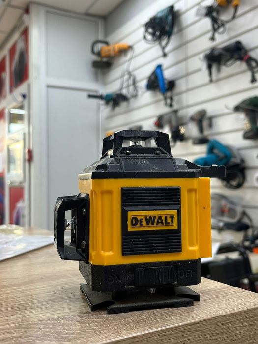 Лазерный уровень DeWalt (osp14)