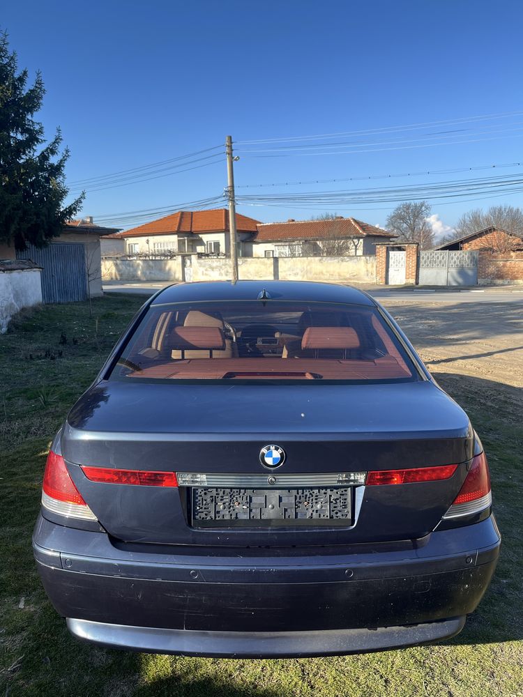 BMW 735i на части