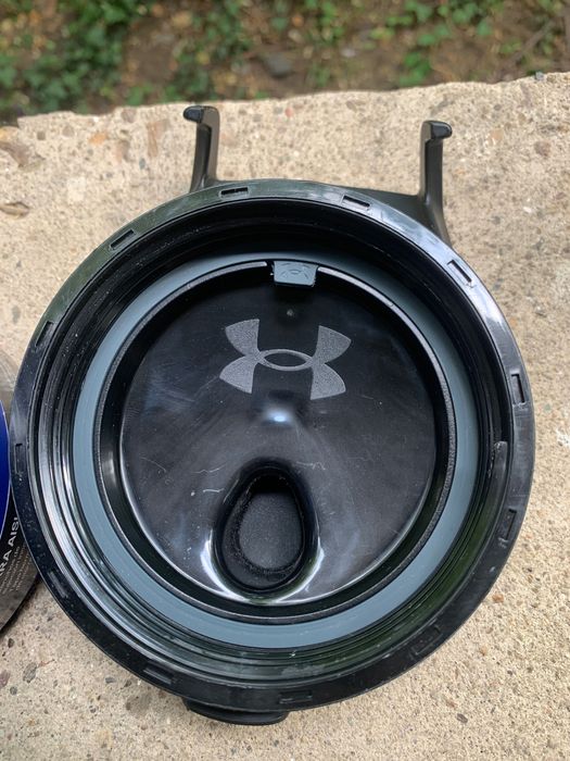 Under Armour • USA