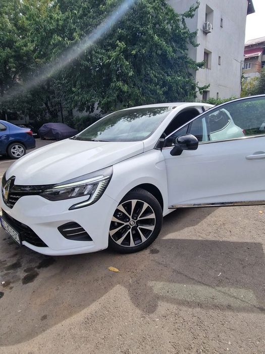 Renault Clio Primul propietar, masina este in garantie de producator inca 10 luni.