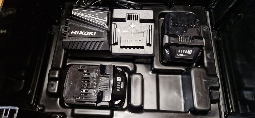 Hikoki rotopercutor pe acumulator