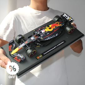 Bburago 1:18 F1 2023 Red Bull RB19 Max Verstappen Формула 1 болид