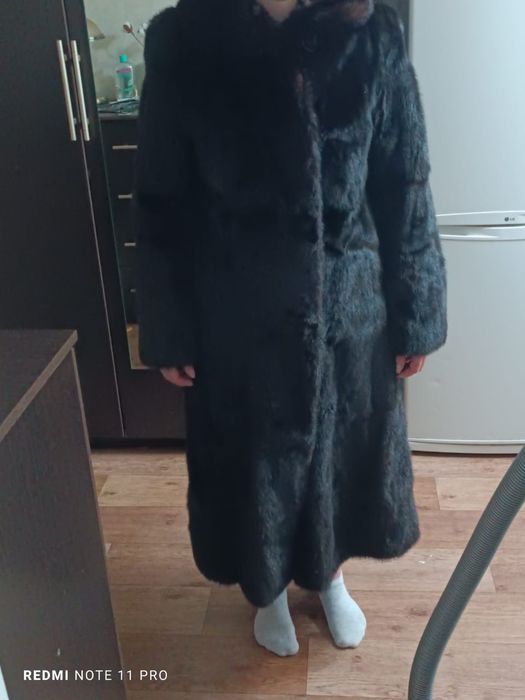 Продам норковую шубу