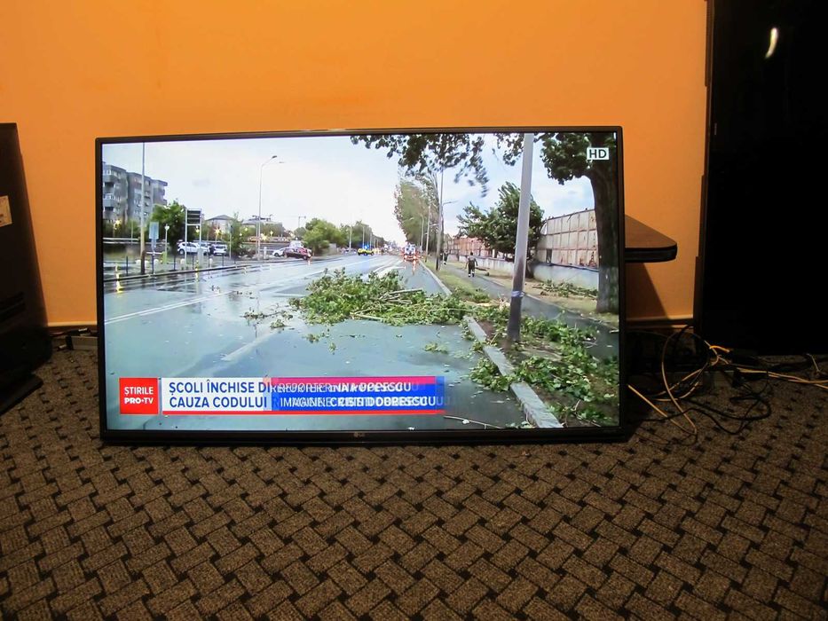 Televizor Led Smart Ultra 4K LG 125cm model 49UF6807